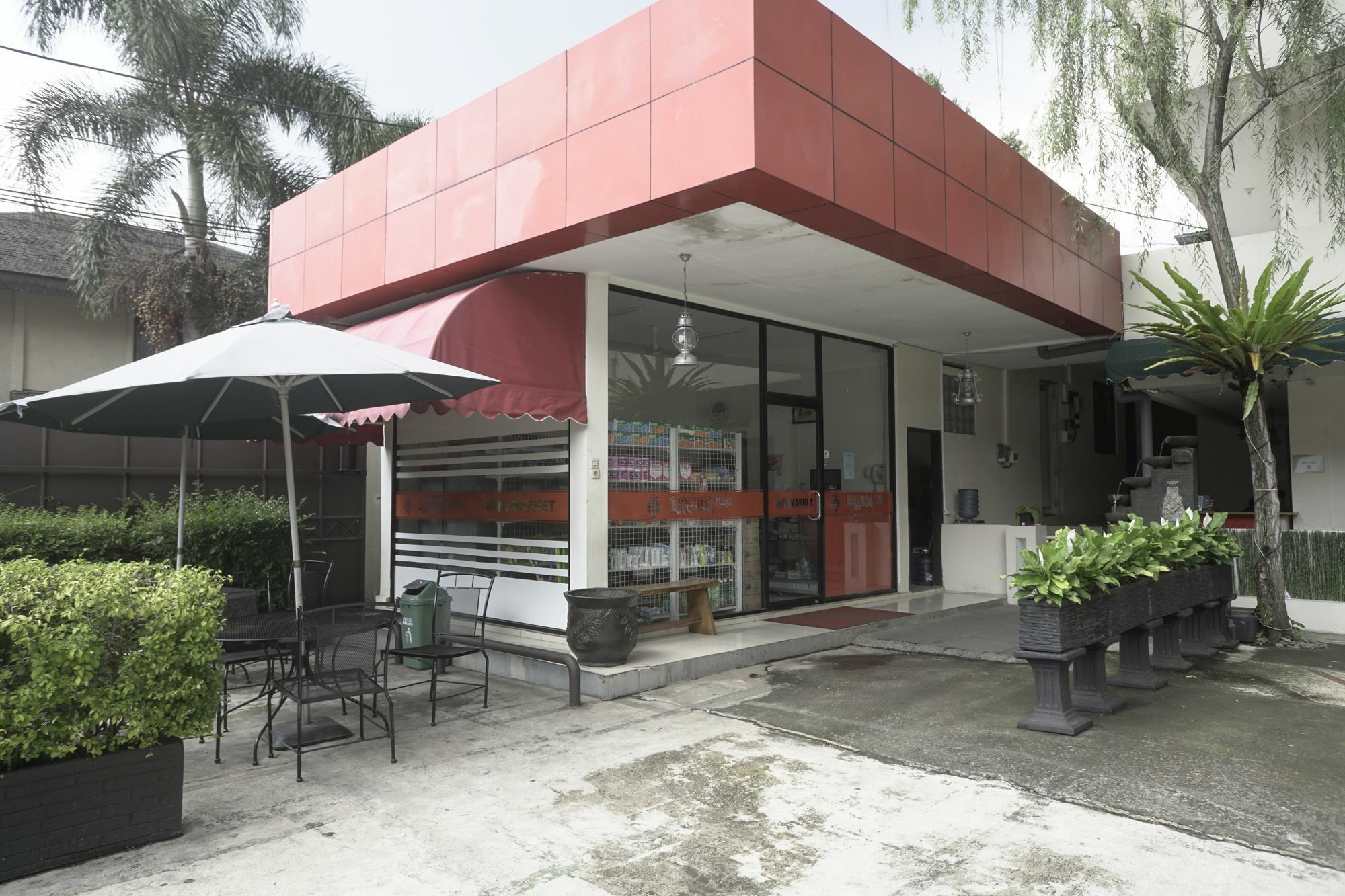 Reddoorz Plus @ Ciumbuleuit Area Bandung Exterior photo